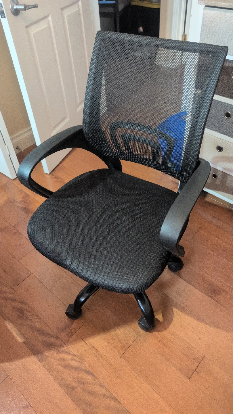 Black Mesh Office Chair