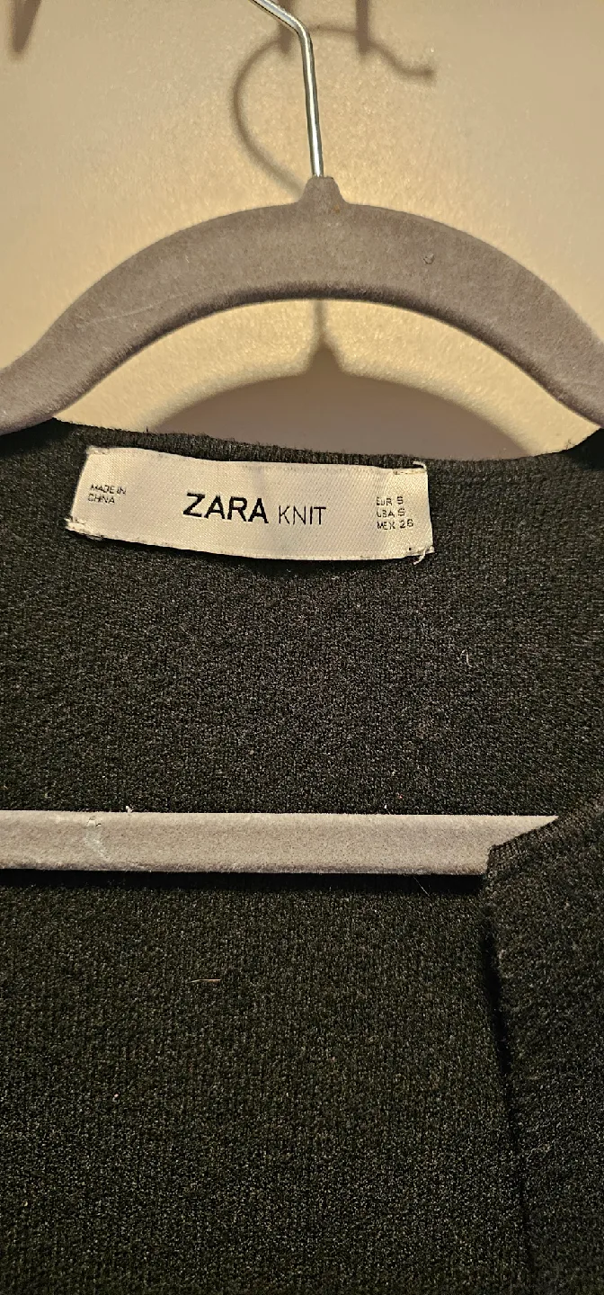 Zara Knit Black Cardigan - Size S image indicator(2)