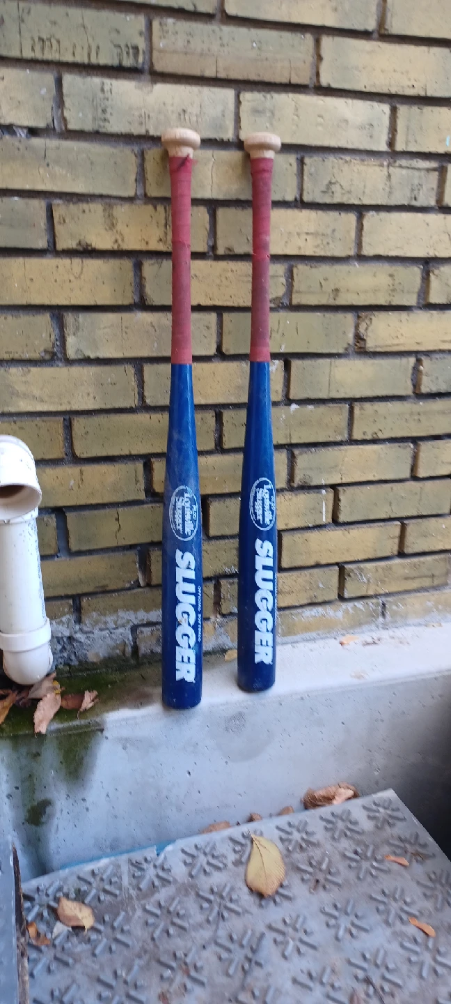 Louisville Slugger Official Softball Bats