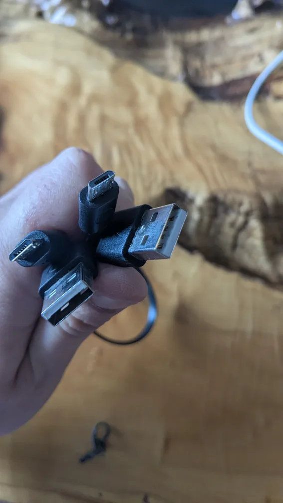 3 Assorted USB Charging Cables with Fabric Drawstring bag image indicator(5)