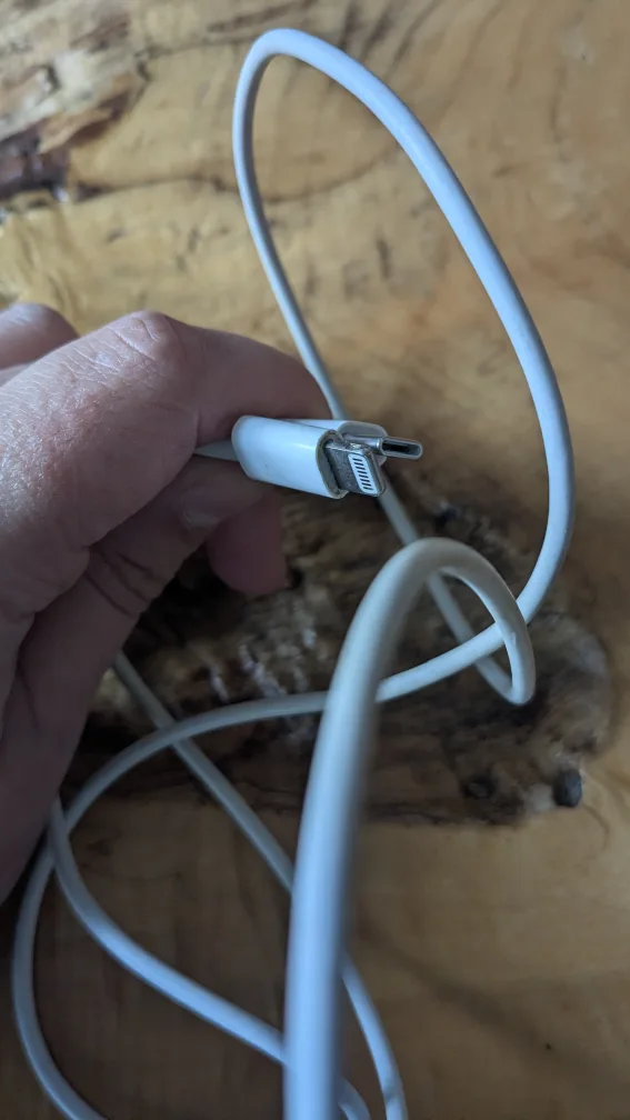 3 Assorted USB Charging Cables with Fabric Drawstring bag image indicator(6)