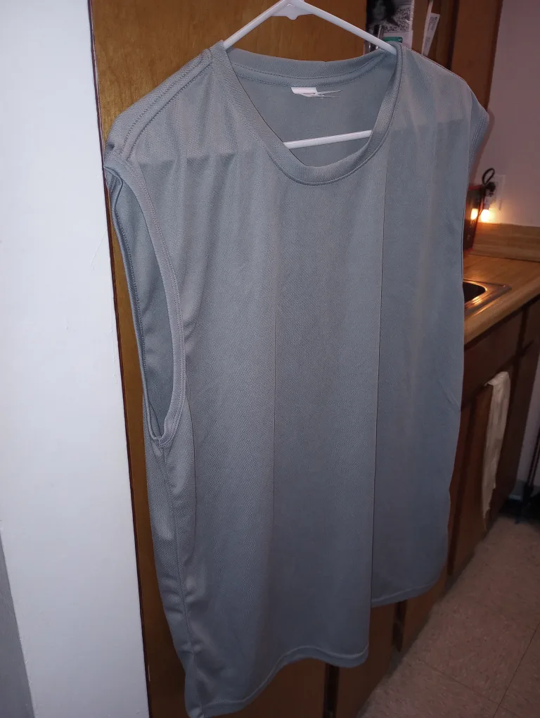 Athletic Works Long Sleeve Tee - Men's Large image indicator(2)