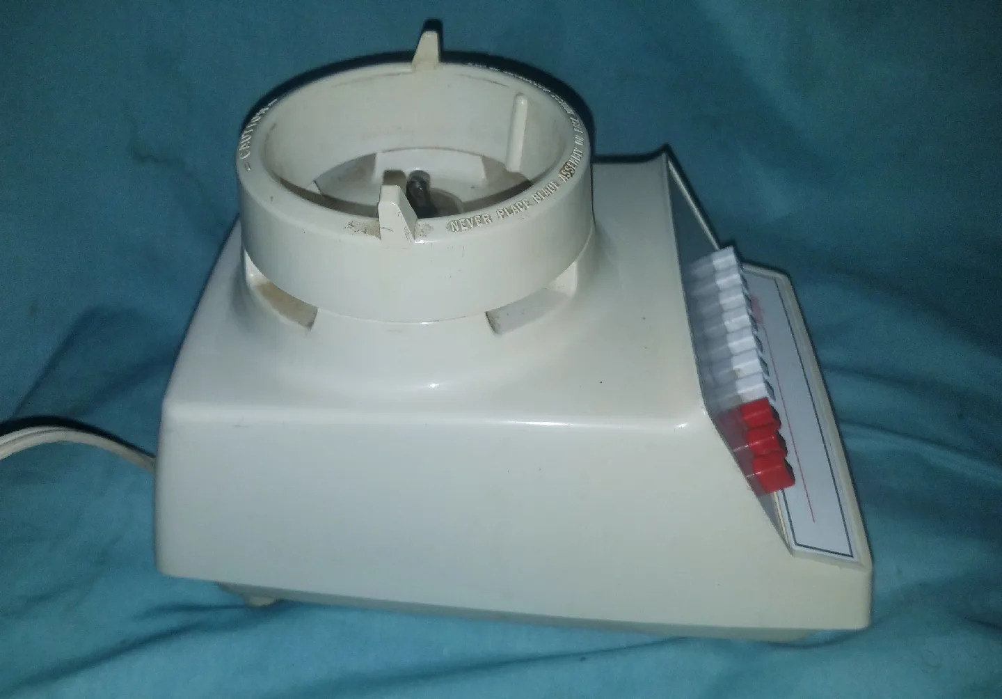 Vintage Osterizer Cycle Blend 10 Speed Blender  Read Description image indicator(5)