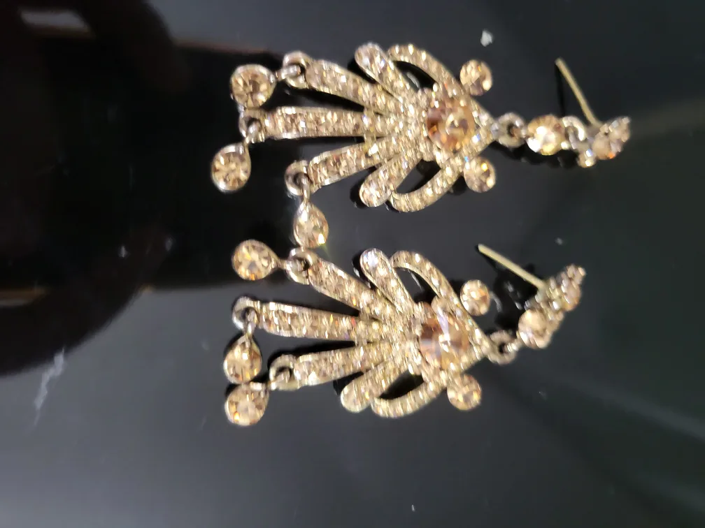 Sparkly Dangle Earrings thumbnail