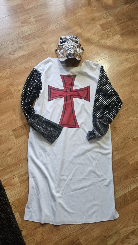 Crusader Costume with Skull Mask - photo 2