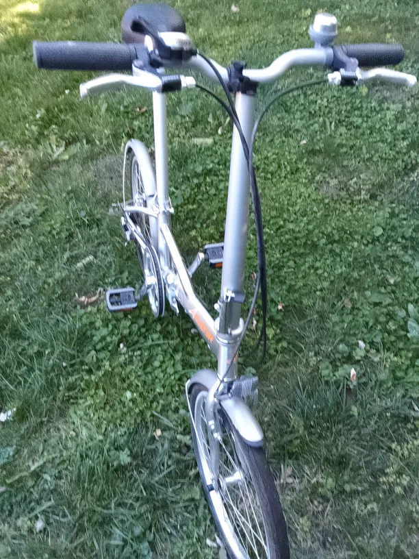 Avenir Folding Bike - Silver image indicator(5)