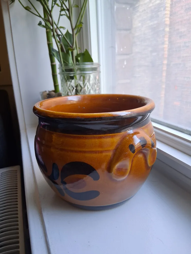 ceramic planter image indicator(2)