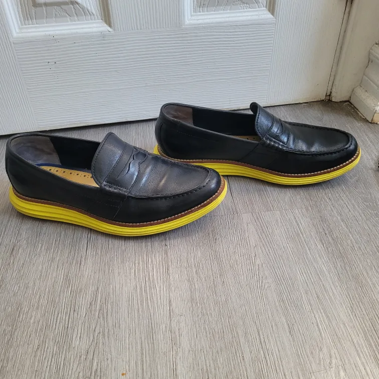 Cole Haan Black Leather Loafers, Size 8 image indicator(2)