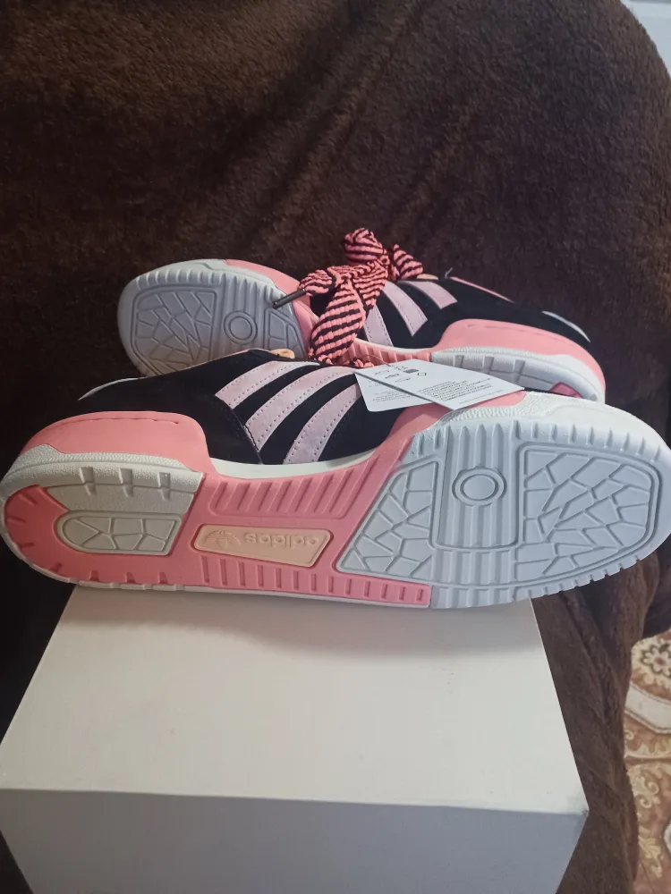 Adidas rivalry low Anthony Edward with love size 12 image indicator(4)