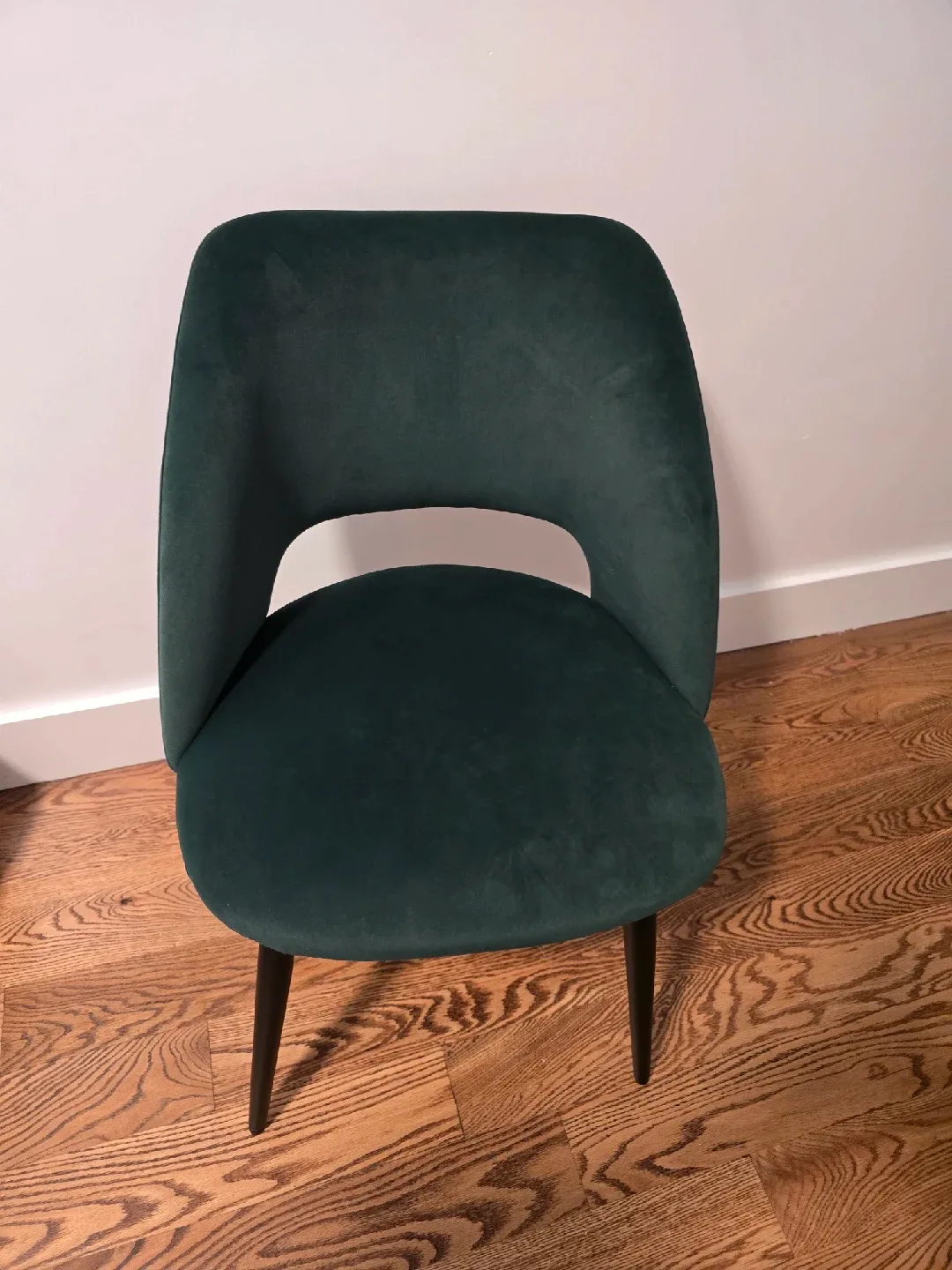 Green Velvet Accent Chair image indicator(2)