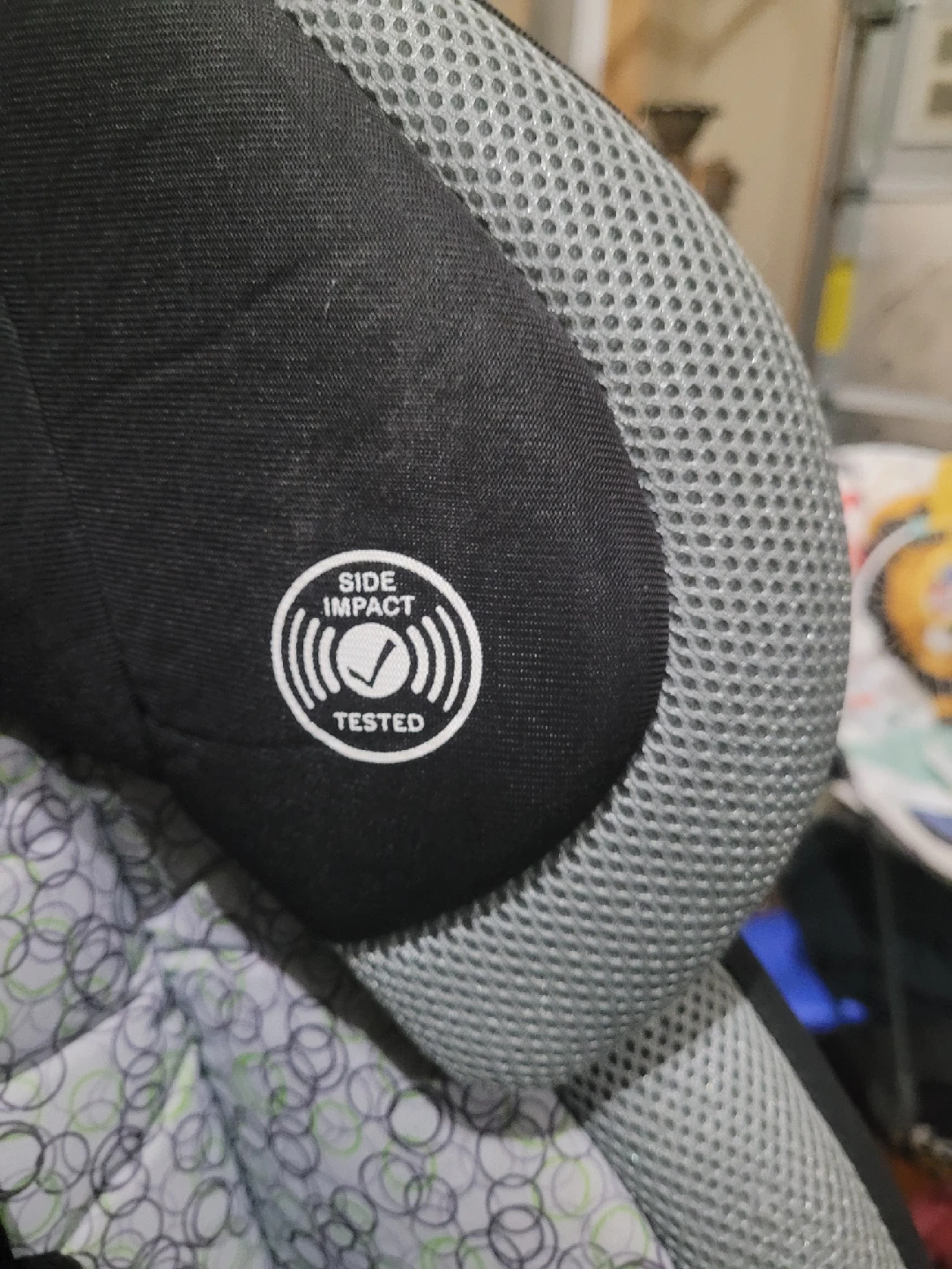 Evenflo Car Seat - Side Impact Tested - photo 3