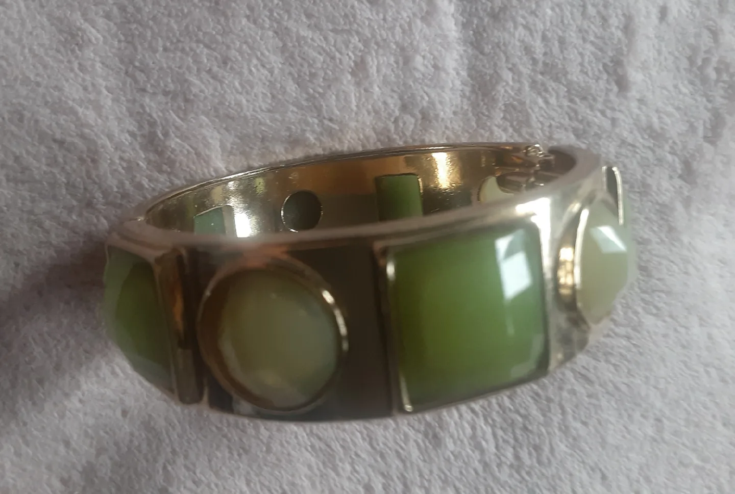 Green & Gold Tone Bangle Bracelet image indicator(9)