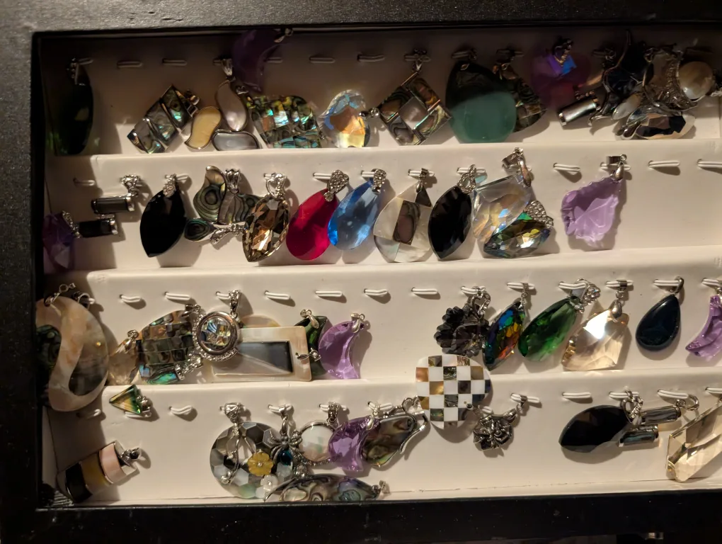 Assorted Handmade Jewelry Collection image indicator(2)