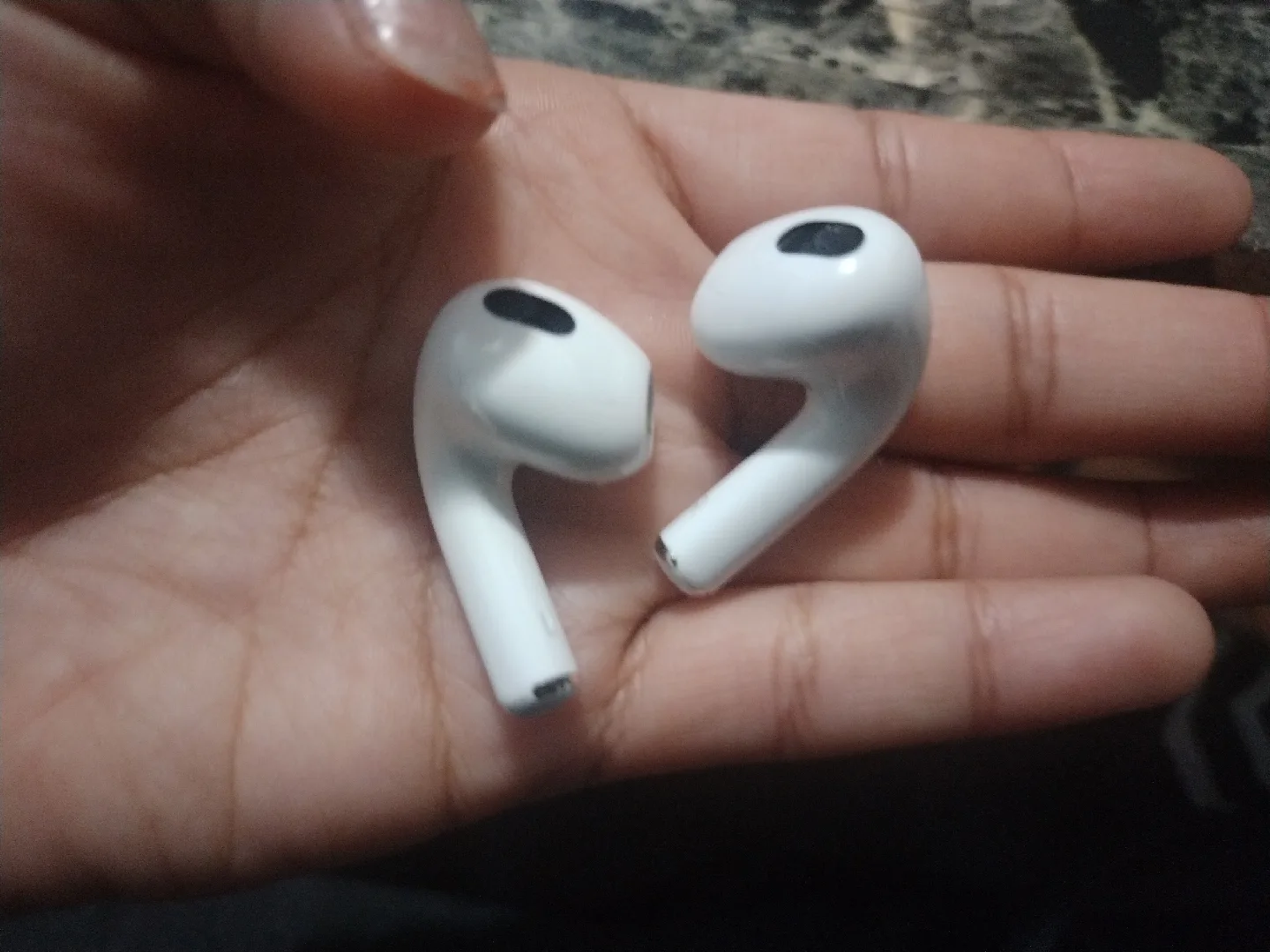 Apple AirPods 3rd Generation - Great Condition! image indicator(3)