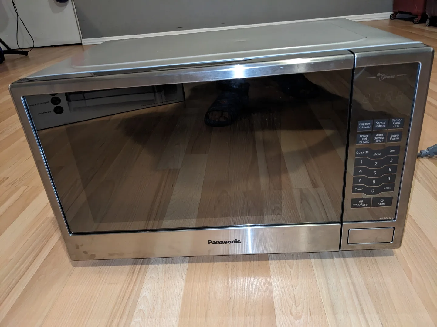 Panasonic Microwave Oven thumbnail
