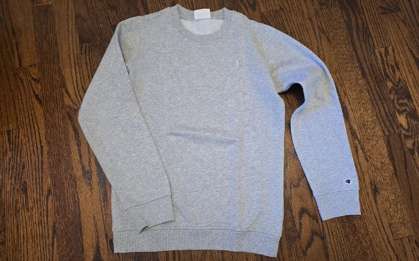 3 Champion Crewneck Sweatshirts image indicator(2)