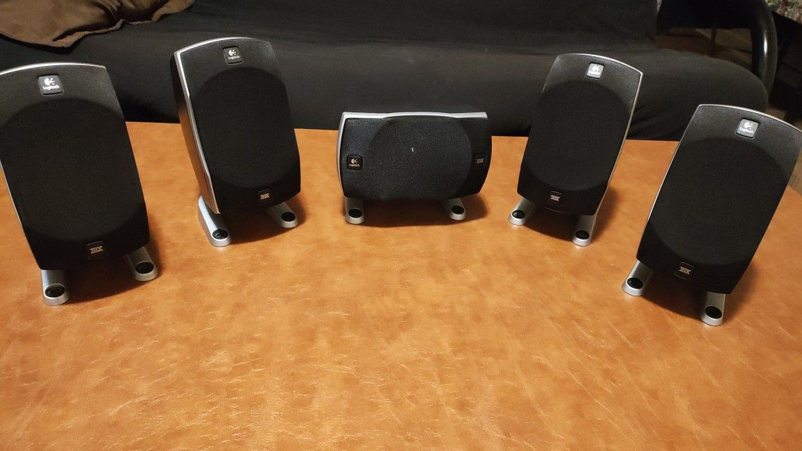 Logitech z5500 Satellite Speakers