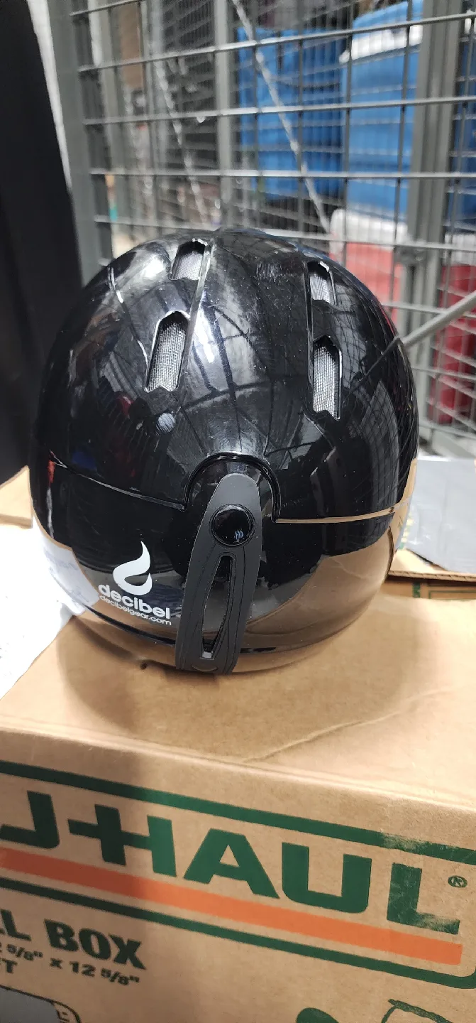 Decibel Ski/Snowboard Helmet - Black image indicator(2)