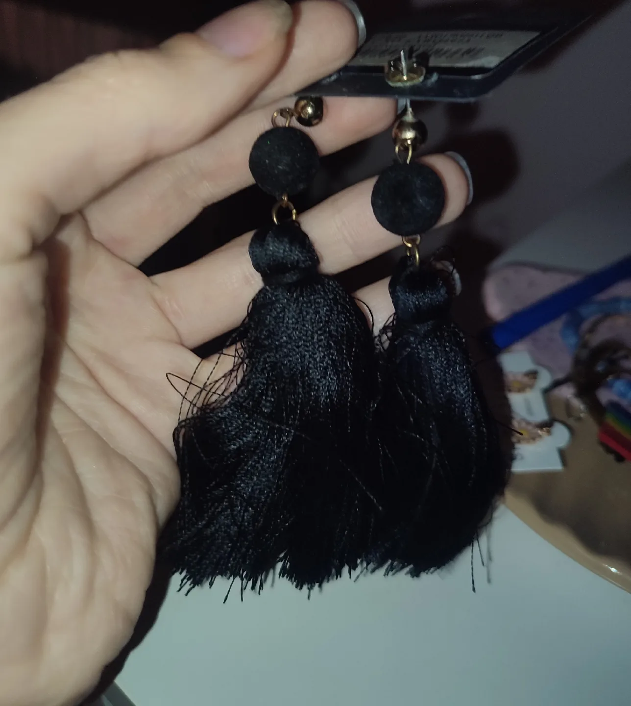Black Tassel Earrings image indicator(4)