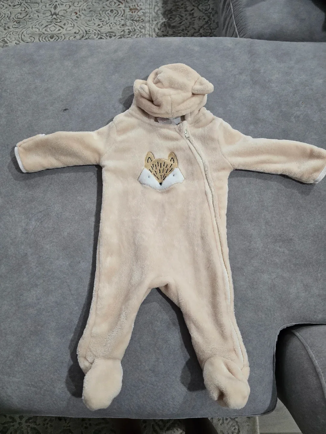 Baby Beige Fox Onesie 0-3months like new.
