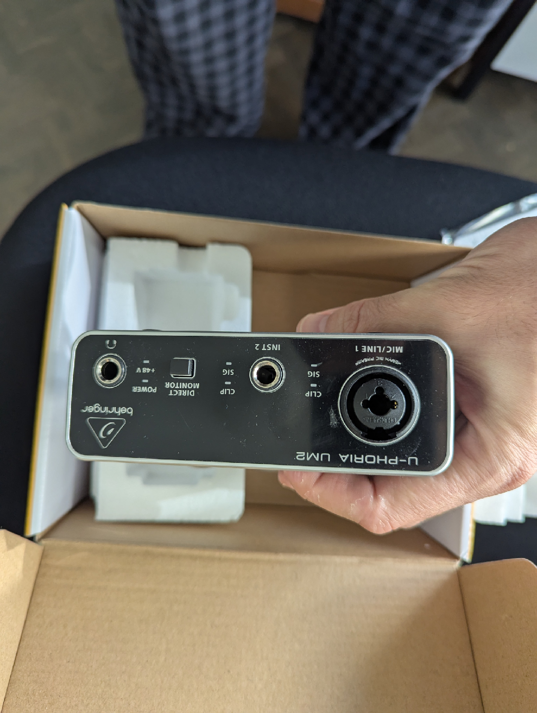 Behringer U-PHORIA UM2 Audio Interface - Like New! - photo 4