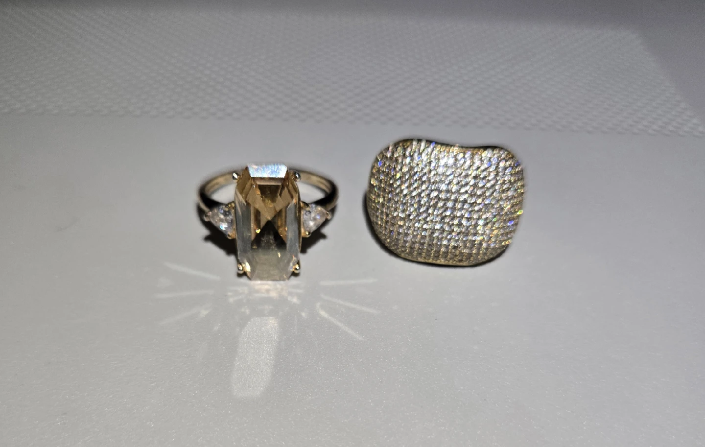 Two Gold Rings - photo 2