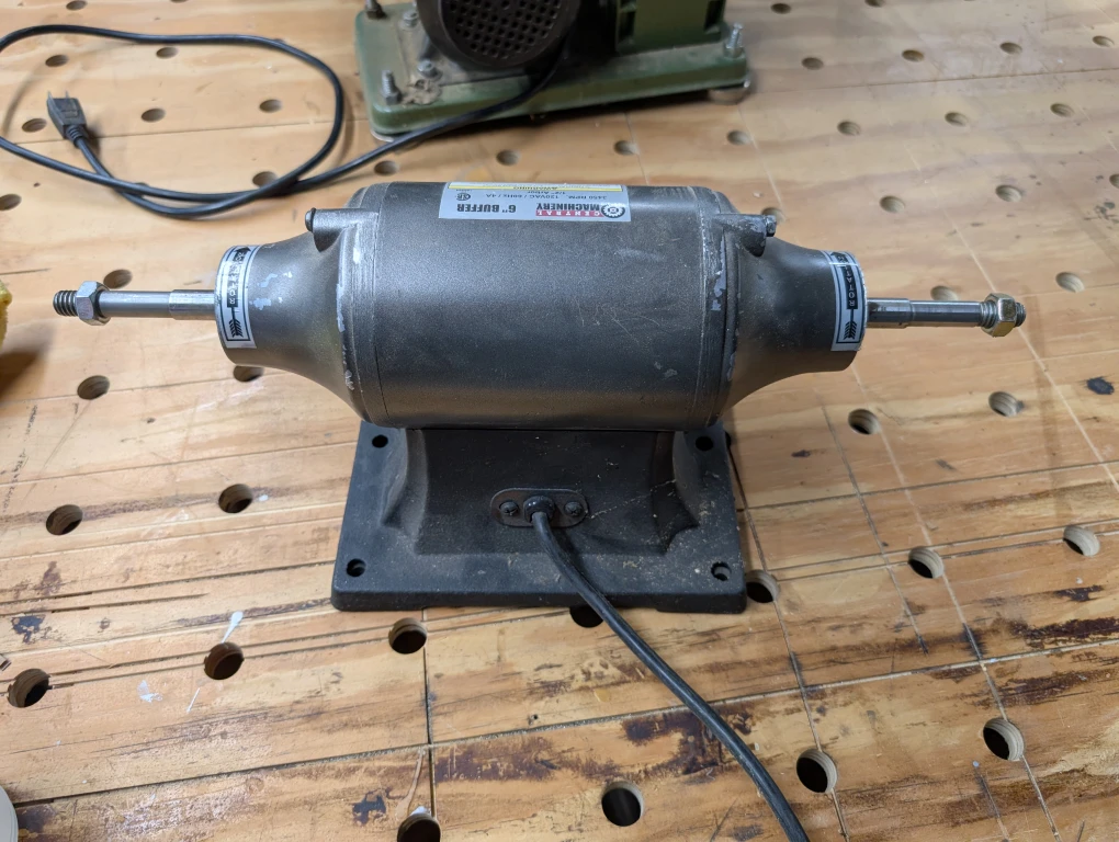 Central Machinery 6" Bench Buffer