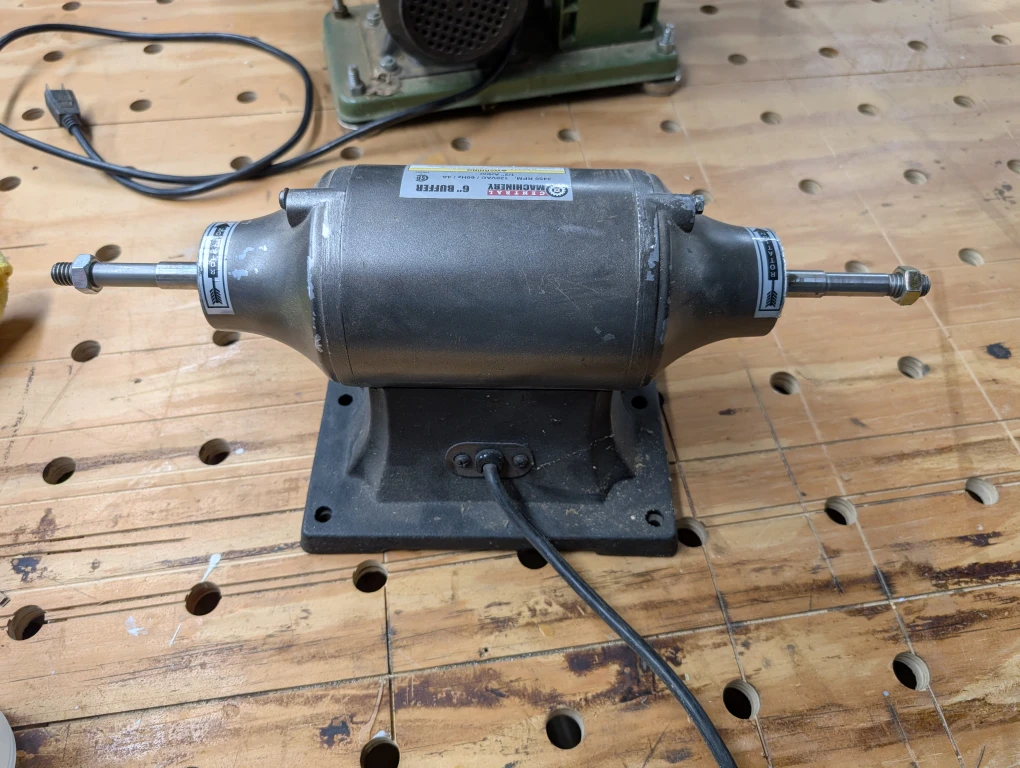 Central Machinery 6" Bench Buffer - photo 4