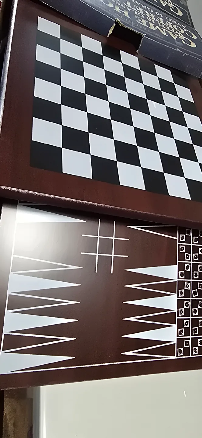 Traditions Game House with 10 Classic Games image indicator(7)