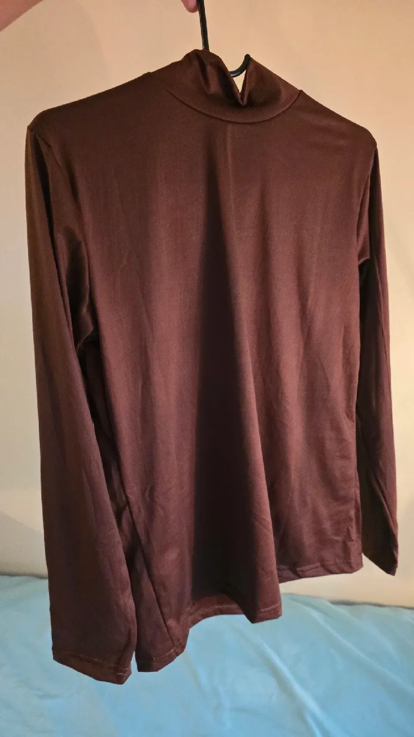 Brown Long Sleeve Turtleneck cuello tortuga- Size Large image indicator(3)