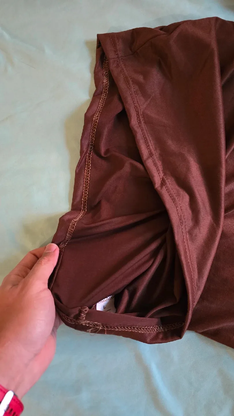 Brown Long Sleeve Turtleneck cuello tortuga- Size Large image indicator(5)