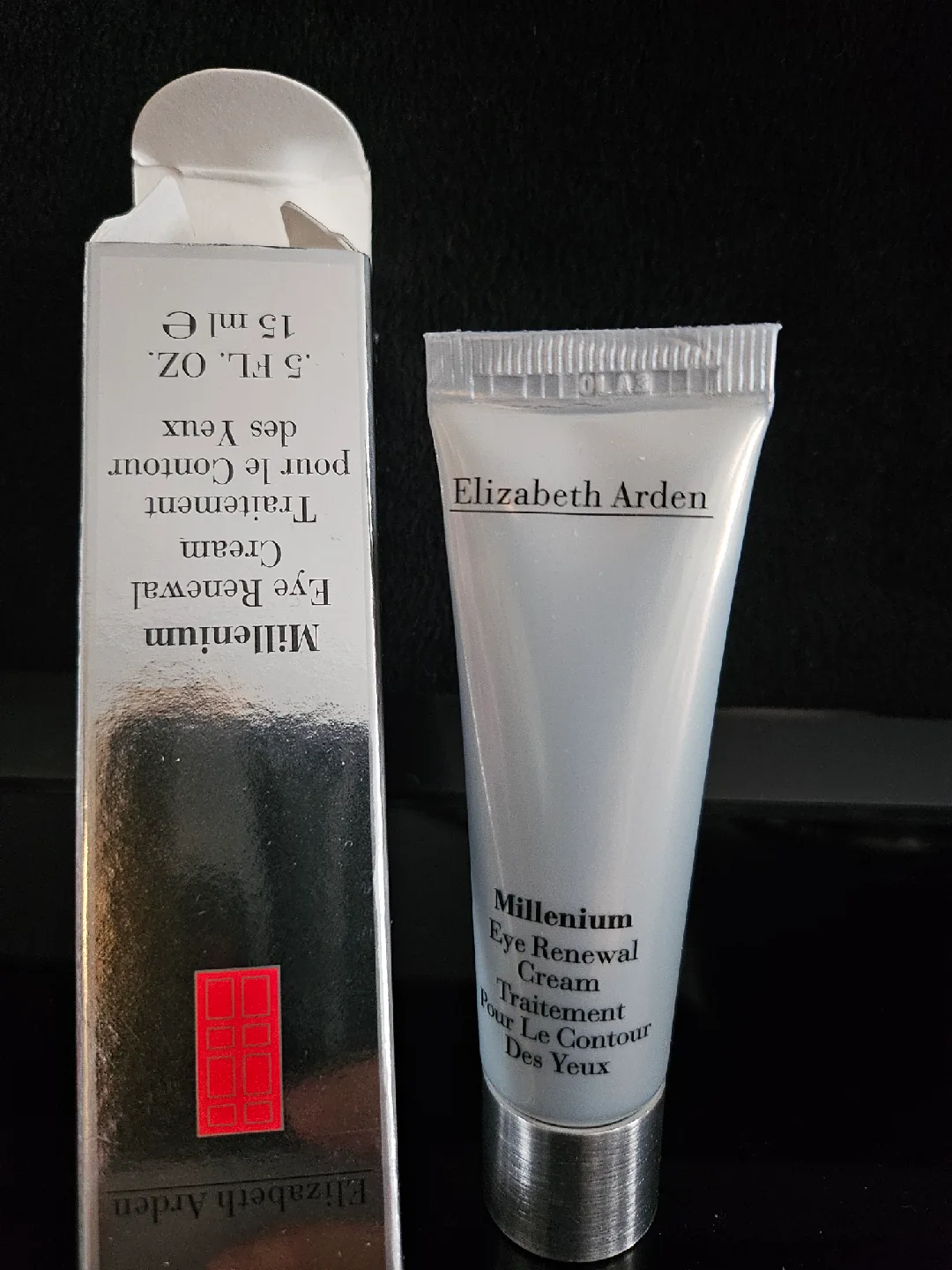 Elizabeth Arden Millenium Eye Renewal Cream thumbnail