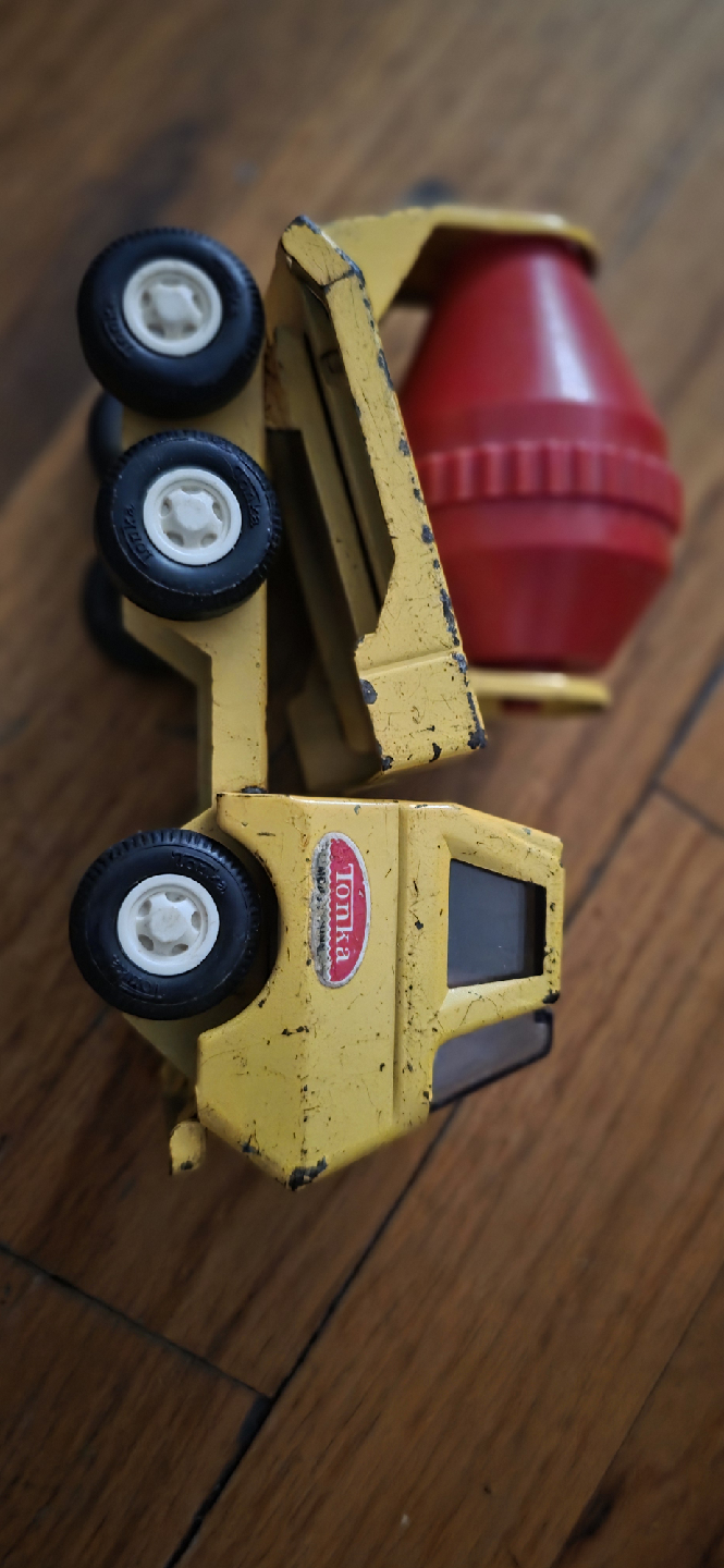 Vintage Tonka Trucks - photo 4