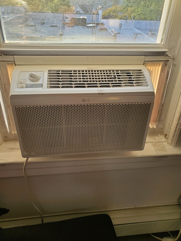 LG LW5023Y Room Air Conditioner