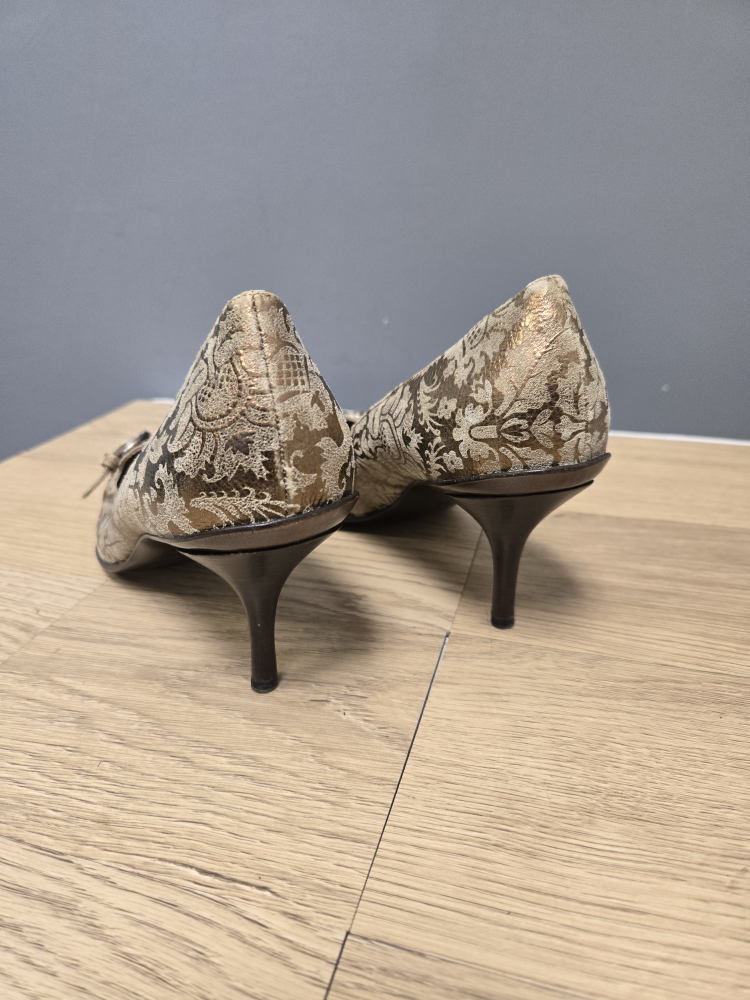 Tosca Blu Heels - Size 39 - photo 3
