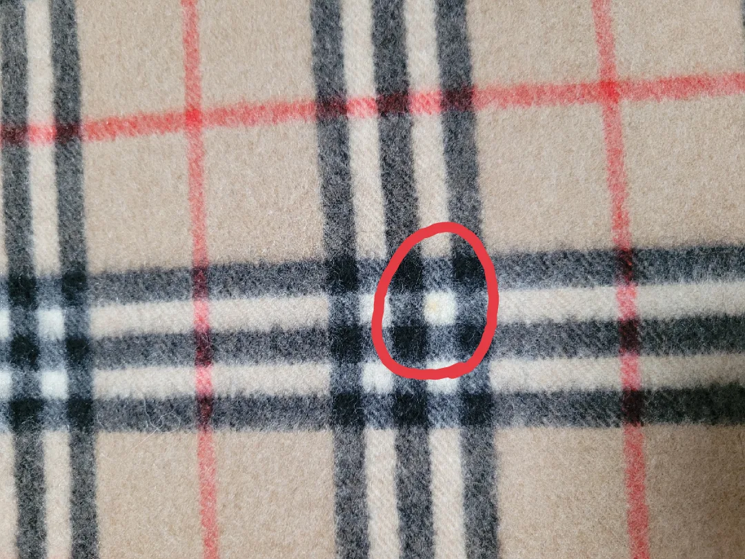 Vintage Burberry Pure Cashmere Scarf approximately 118cm image indicator(3)