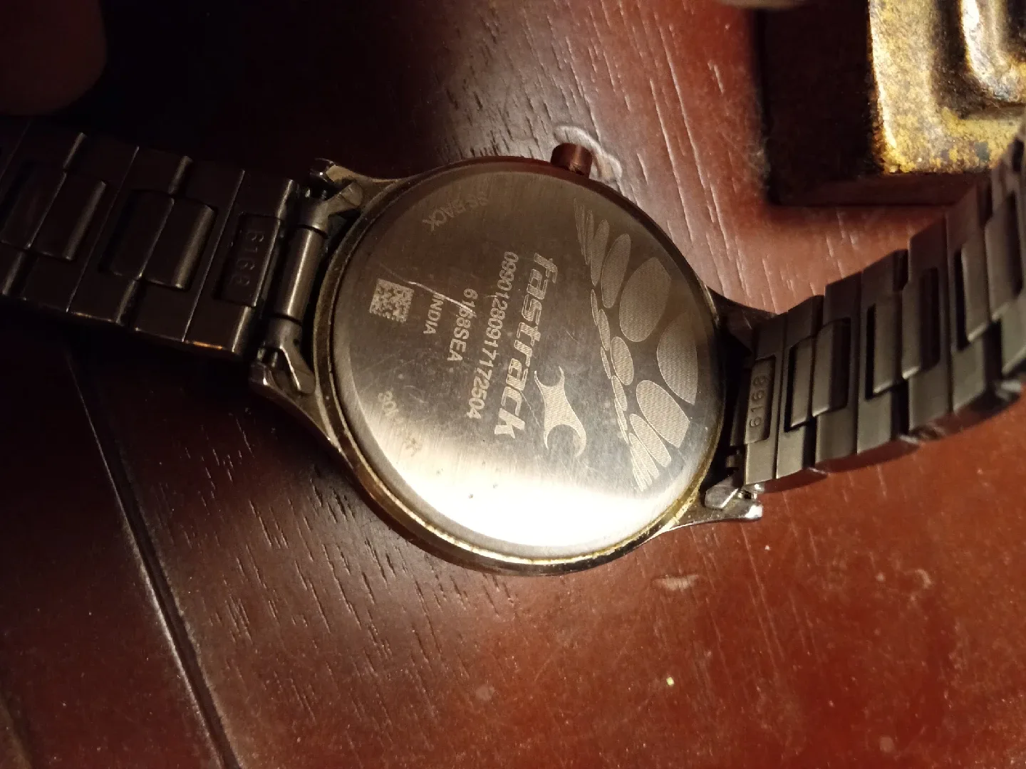 Fastrack Watch image indicator(2)