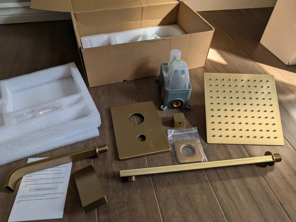 Brand New Gold Rainfall Shower Tub Kit For Sale image indicator(6)