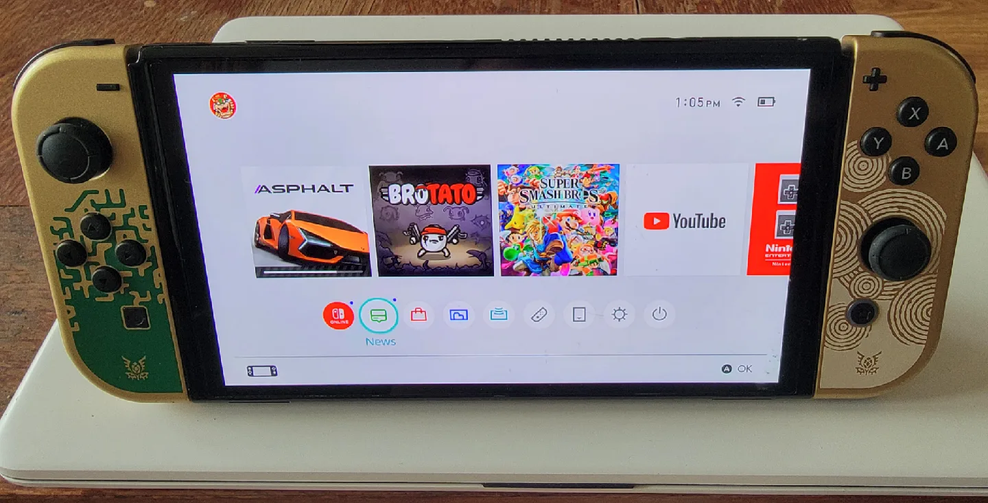 Nintendo Switch OLED Legend of Zelda Edition image indicator(2)