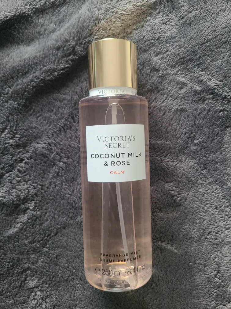 Victoria's Secret Coconut Milk & Rose Fragrance Mist
