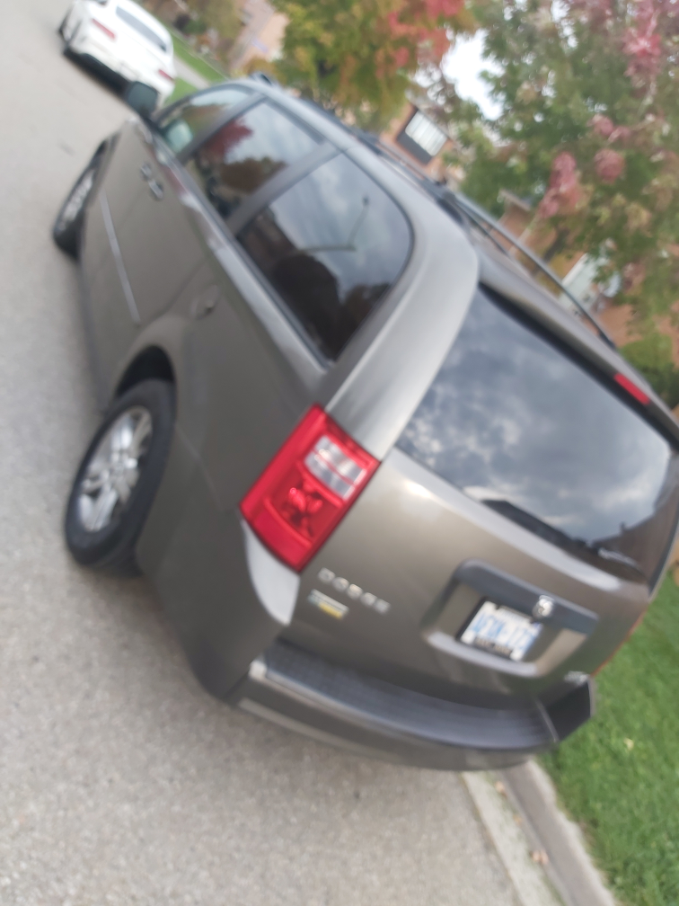 Dodge Grand Caravan - photo 4