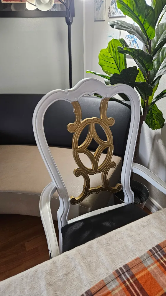 Dining Table with 6 Chairs image indicator(3)