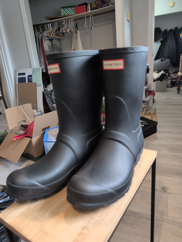 Hunter Black Rain Boots, Size 10 - photo 2