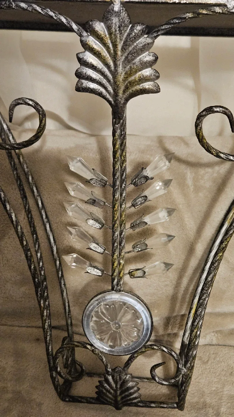 Metal Wall Shelf with Crystal Accents image indicator(3)