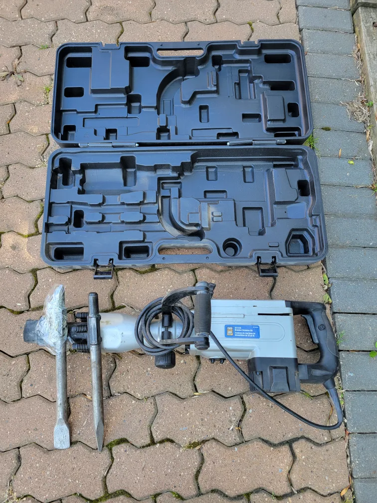 Power Fist 33 ft-lb Breaker Hammer Kit