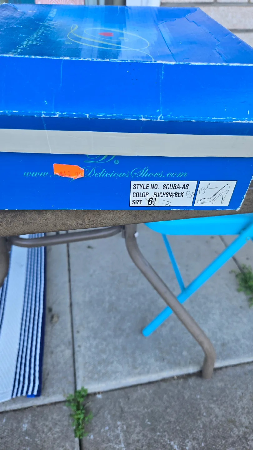 Call It Spring Exzelina Black Heels - image indicator(10)