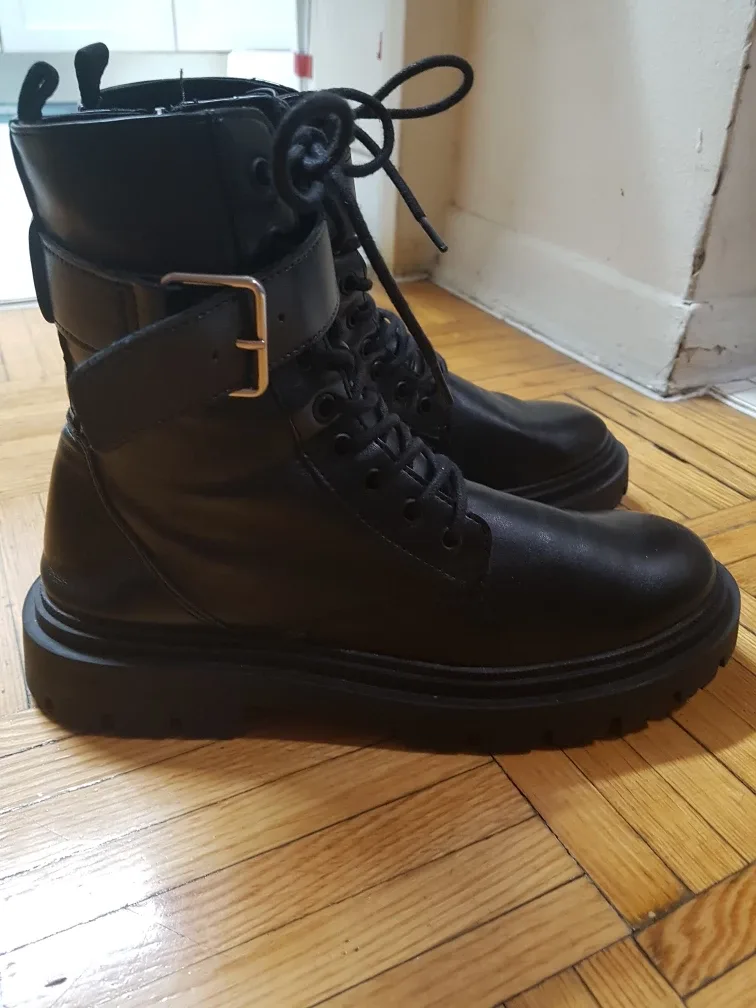 Zara Black Ankle Boots, Size 38 image indicator(4)