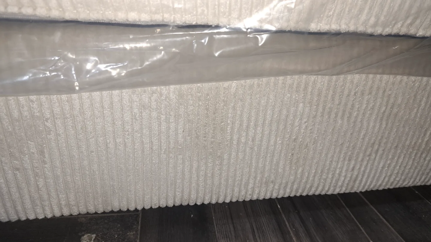 Brand New Armchair Seat image indicator(2)