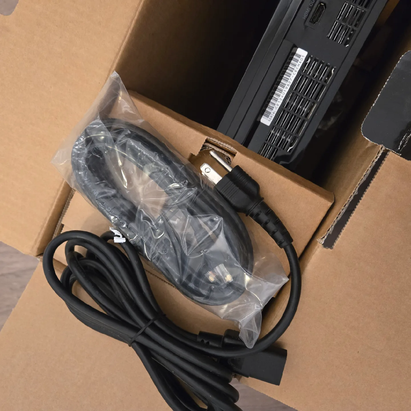 YLOD PS3. CECHA01. 60gb. Backward comp. In box, cables/manuals. image indicator(7)
