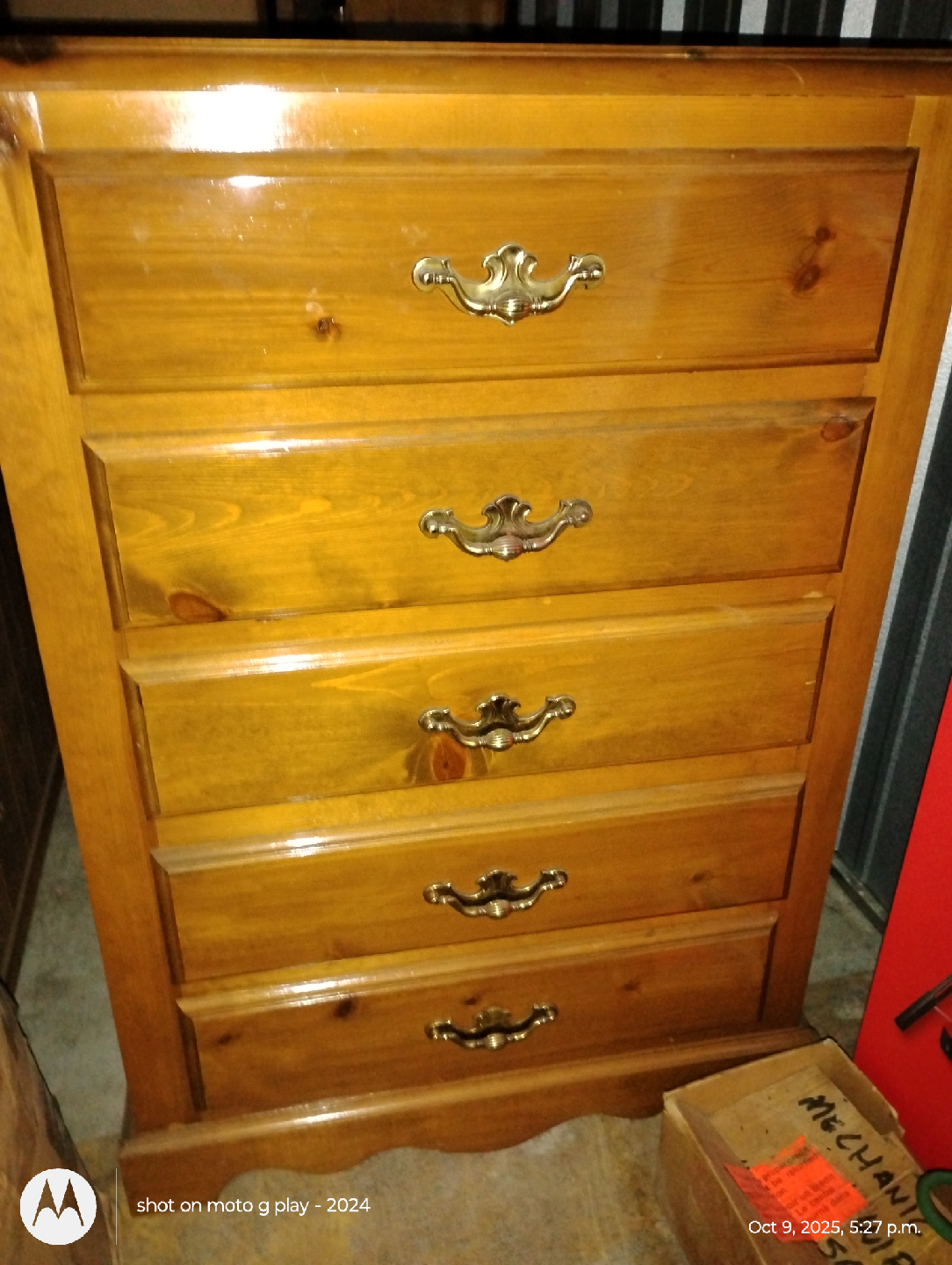 Wooden 5-Drawer Dresser